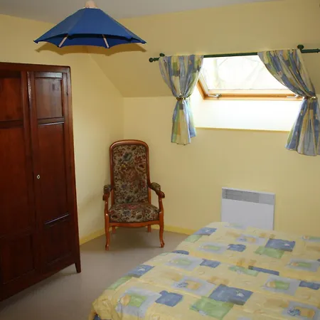 Maison De Charme En Pierres, 5 Chambres, Jardin Clos, Terrasse, Calme, Ping-pong, Proche Loisirs. - Fr-1-410-150 Holiday home Saint-Remy-de-Sille