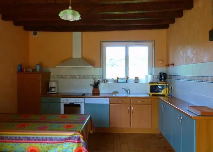 بيت للعطل Maison De Charme En Pierres, 5 Chambres, Jardin Clos, Terrasse, Calme, Ping-pong, Proche Loisirs. - Fr-1-410-150