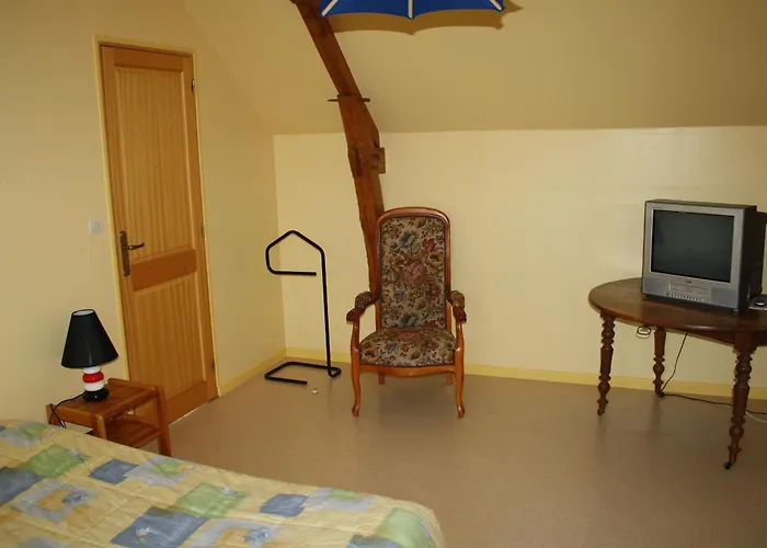 Maison De Charme En Pierres, 5 Chambres, Jardin Clos, Terrasse, Calme, Ping-pong, Proche Loisirs. - Fr-1-410-150 *